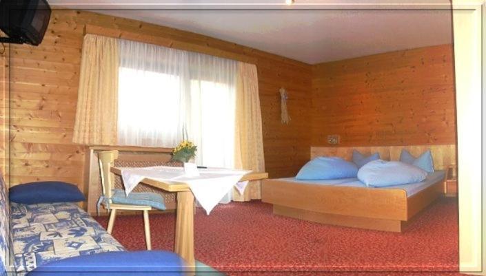 Kristall Hotel